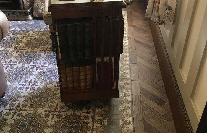 A Douzies Maubeuge ceramic in a Somerset Edwardian house