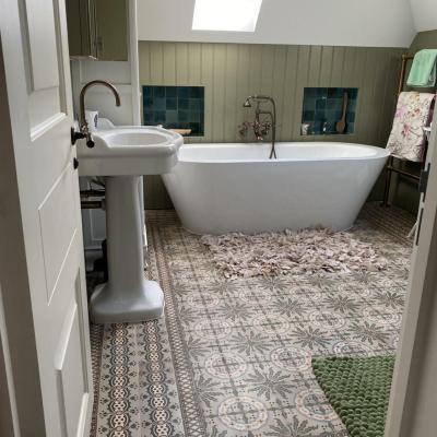 Practical and beautiful - Cool calm tones in this London bathroom