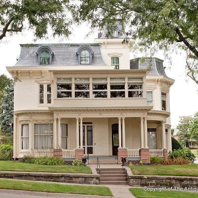 Classical French damiers in a period Iowa home