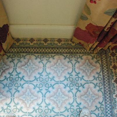 A large Art Nouveau entrance hall in Dulwich, London