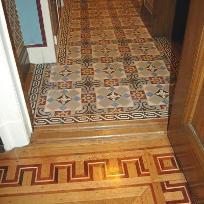 A stunning art nouveau floor in a kitchen in Brooklyn