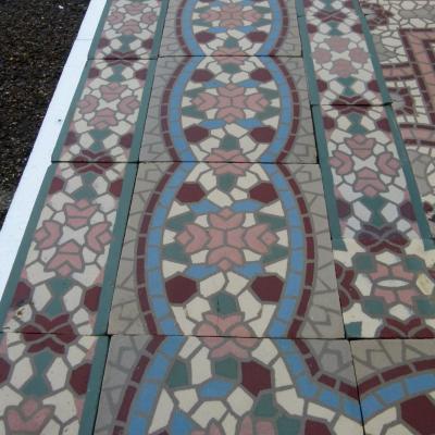 11m2 antique ceramic mosaic themed floor with triple borders