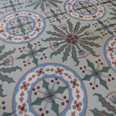 10m2 / 107 sq. ft antique floral themed Societe Amay ceramic