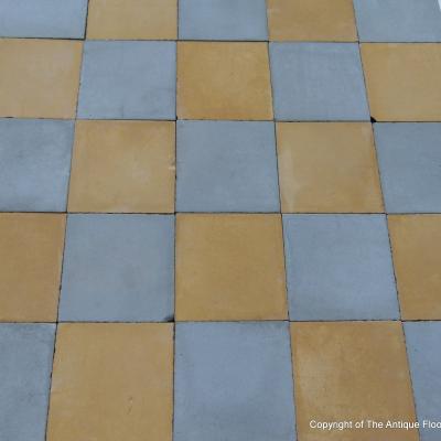 10.5m2+ antique French carreaux de ciments damier floor