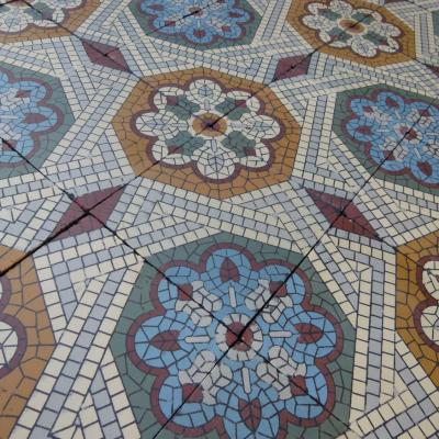 A 10.2m2 / 110 sq ft antique Belgian ceramic floor (CL120)