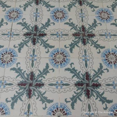 9m2 / 97 sq ft antique Belgian ceramic floor with triple borders