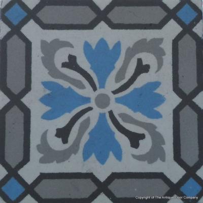 Small 6m2 triple border antique Belgian ceramic