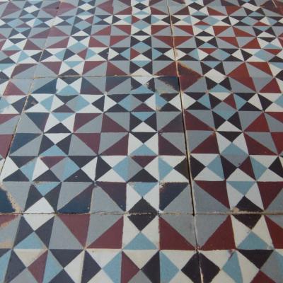 20.5m2 French Perrusson ceramic floor, beautiful patina 1910