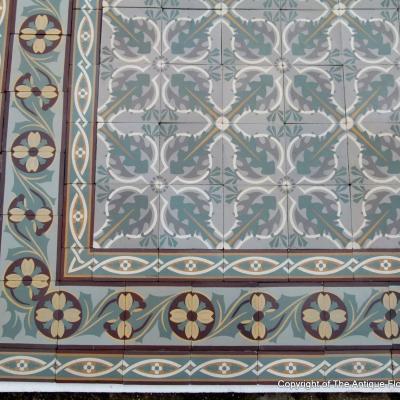 Large 28m2 Octave Colozier French ceramic