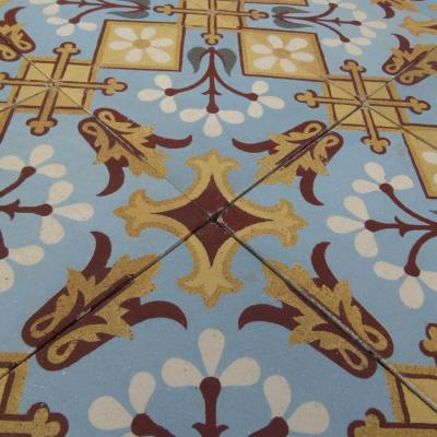 A small French ceramic floor with four borders - 6m2+ / 65 sq ft.