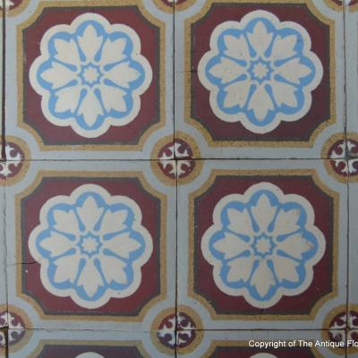 A 10m2 antique Belgium ceramic with twin borders