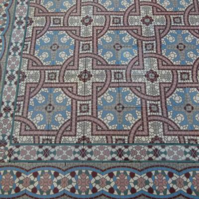 11m2 antique ceramic mosaic themed floor with triple borders