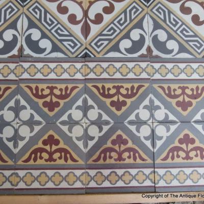 +/- 9m2 antique French ceramic floor c.1915-1920