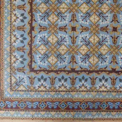 A small French ceramic floor with four borders - 6m2+ / 65 sq ft.