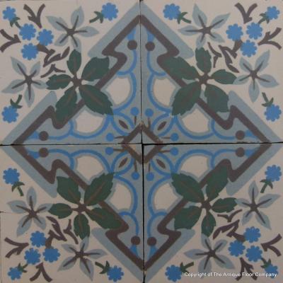 Large +/- 22.75m2 antique ceramic floor with same size border tiles