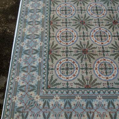 10m2 / 107 sq. ft antique floral themed Societe Amay ceramic