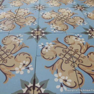 14.5m2  stunningly detailed early 20th century French ceramic floor