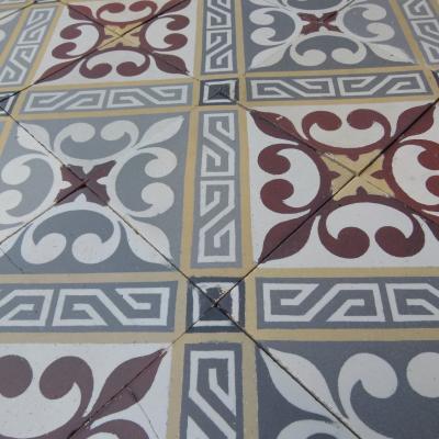 4m2 antique French ceramic floor c.1915-1920