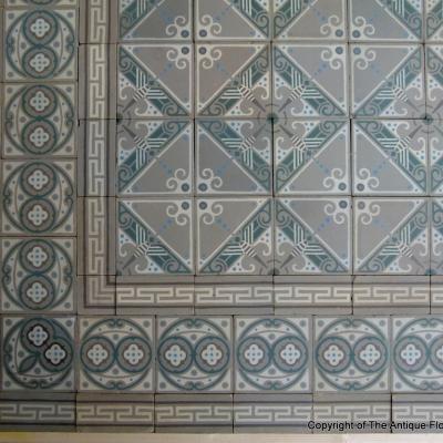 An 10.7m2 Ceramiques Moderne Art Deco floor