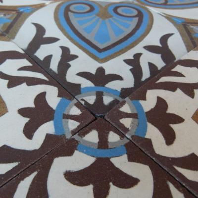 Triple border St Ghislain ceramic dated 1895 - 16m2 / 172 sq ft.