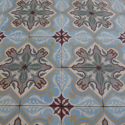 13m2 antique Belgian floor in a cool palette