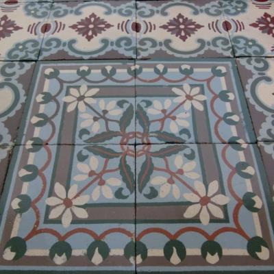 Ornate antique Societe Amay period ceramic - 10.75m2