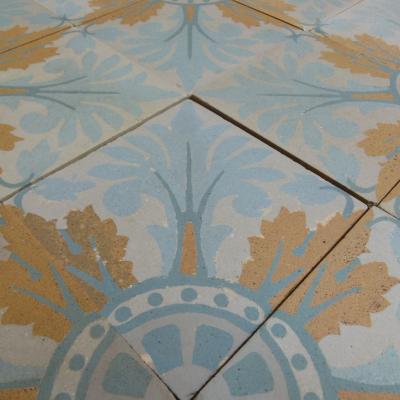 c.5.75m2 / 62 sq ft. French Douzies Maubeuge ceramic