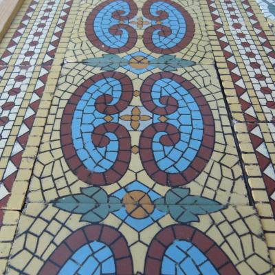 A large 25.75m2 antique Rebaix floor with triple borders c.1920-1930