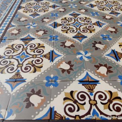 c.12-13m2 Beautiful antique Belgian ceramic floor with triple borders