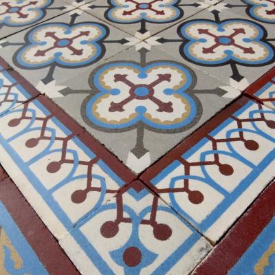 A large Chimay ceramic with triple borders - c.33.25m2 / 360 sq ft.