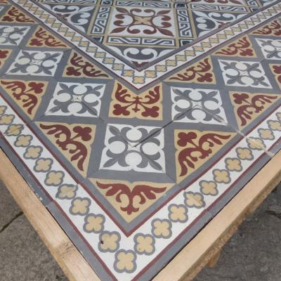 +/- 9m2 antique French ceramic floor c.1915-1920