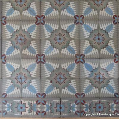 42m2+/ 439 sq ft antique Belgian Chimay floor with original borders