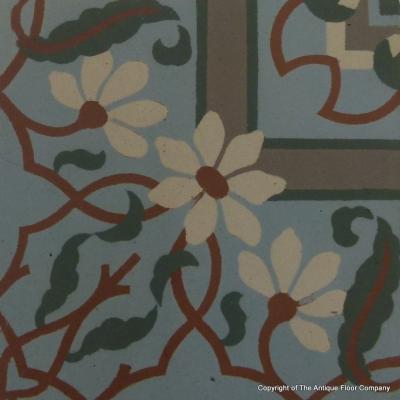11m2 / 120 sq. ft antique floral themed floor with back to back borders