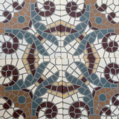 Superbly detailed 17m2 French mosaic themed ceramic floor