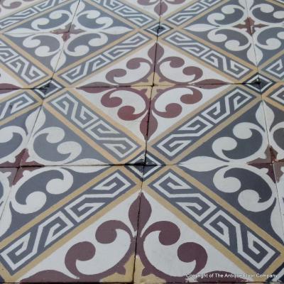 +/- 9m2 antique French ceramic floor c.1915-1920