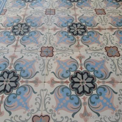 9.3m2+ / 100 sq ft antique Amay floor in a pastel palette