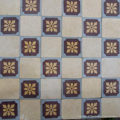 10m2 / 108 sq.ft. of French damier carreaux de ciments