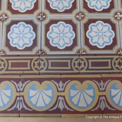 A 10m2 antique Belgium ceramic with twin borders