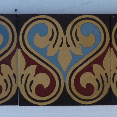 Small run of 17.5cm sq period Boch Freres border tiles