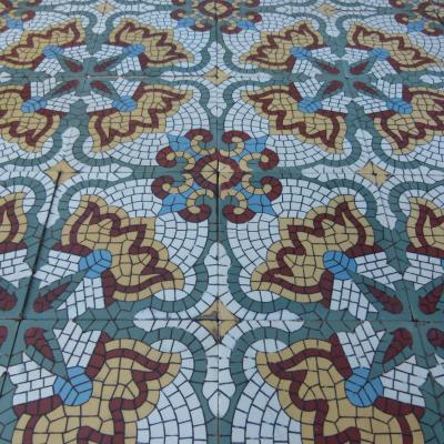 A large 25.75m2 antique Rebaix floor with triple borders c.1920-1930