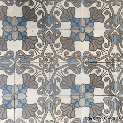 9.4m2 art nouveau Belgian ceramic floor - pre 1912