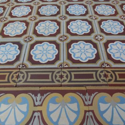 A 10m2 antique Belgium ceramic with twin borders