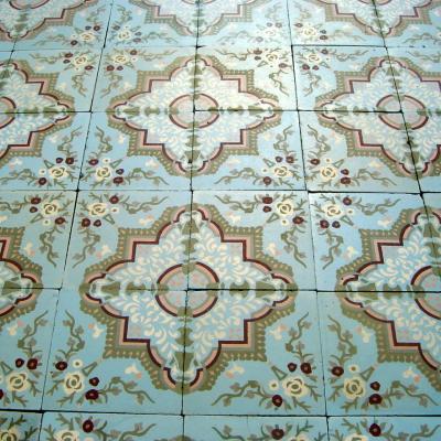 17.5m2 / 190 sqft floral themed antique ceramic encaustic floor c.1905