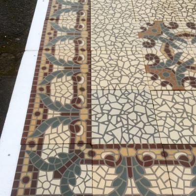 Superbly detailed 17m2 French mosaic themed ceramic floor