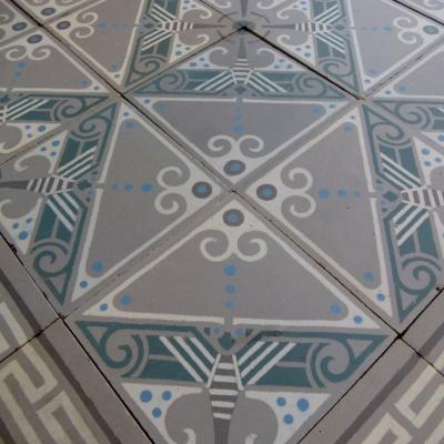 An 10.7m2 Ceramiques Moderne Art Deco floor