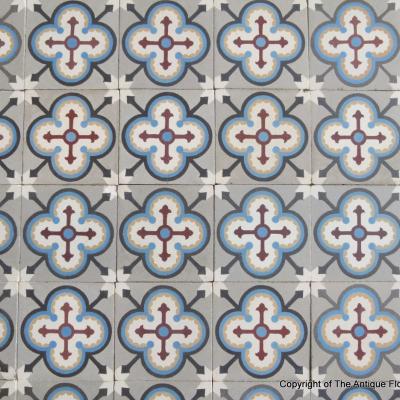 A large Chimay ceramic with triple borders - c.33.25m2 / 360 sq ft.