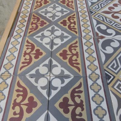 +/- 9m2 antique French ceramic floor c.1915-1920