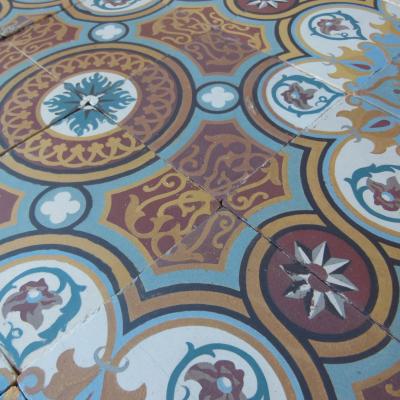 16.75m2 - Early 20th century Perrusson floor with a rich patina