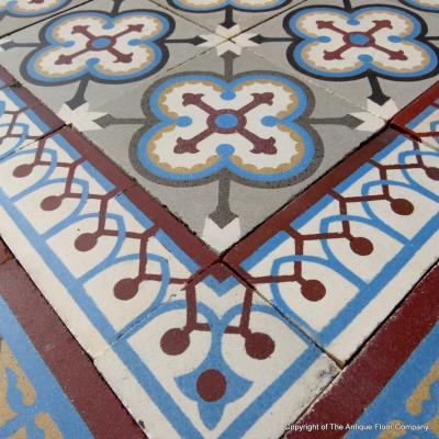 A large Chimay ceramic with triple borders - c.33.25m2 / 360 sq ft.