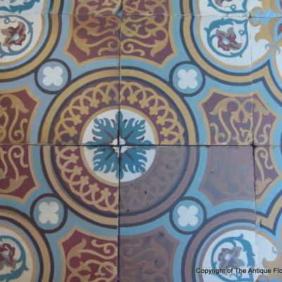 16.75m2 - Early 20th century Perrusson floor with a rich patina